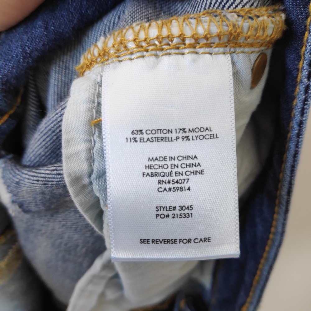 Cabi Slim Boyfriend Denim Jeans Distressed Size 4 - Picture 8 of 8